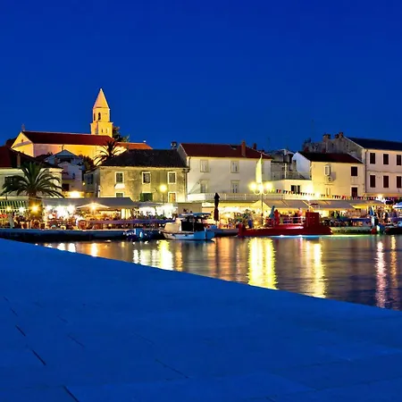 Villa Oasis Tinj Biograd Na Moru